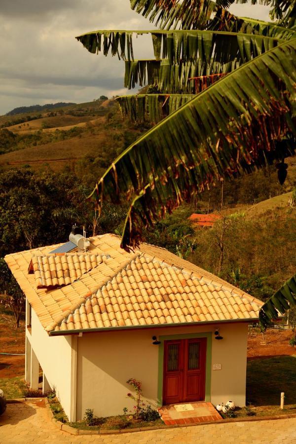 Solario Chales Hotell Bueno Brandão Exteriör bild