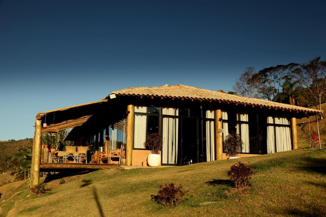 Solario Chales Hotell Bueno Brandão Exteriör bild